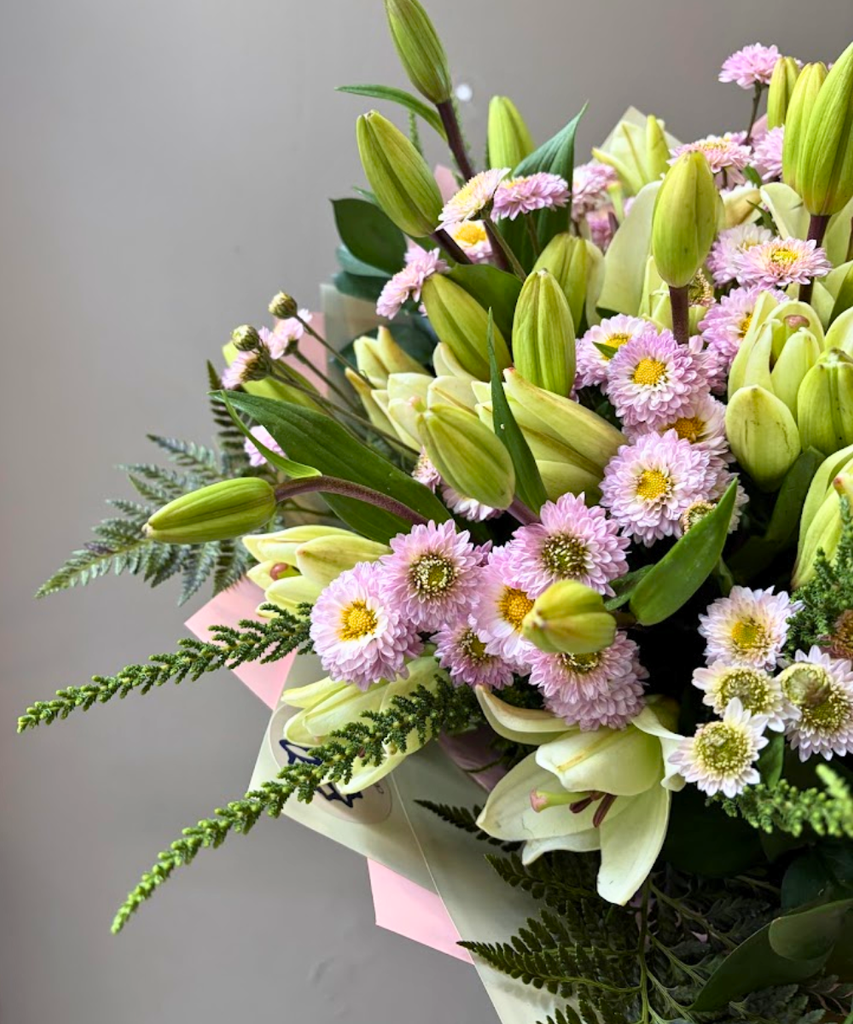 Ramo Lily