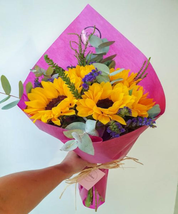 Ramo Sunflower, 5 girasoles acompañado de variaado follaje